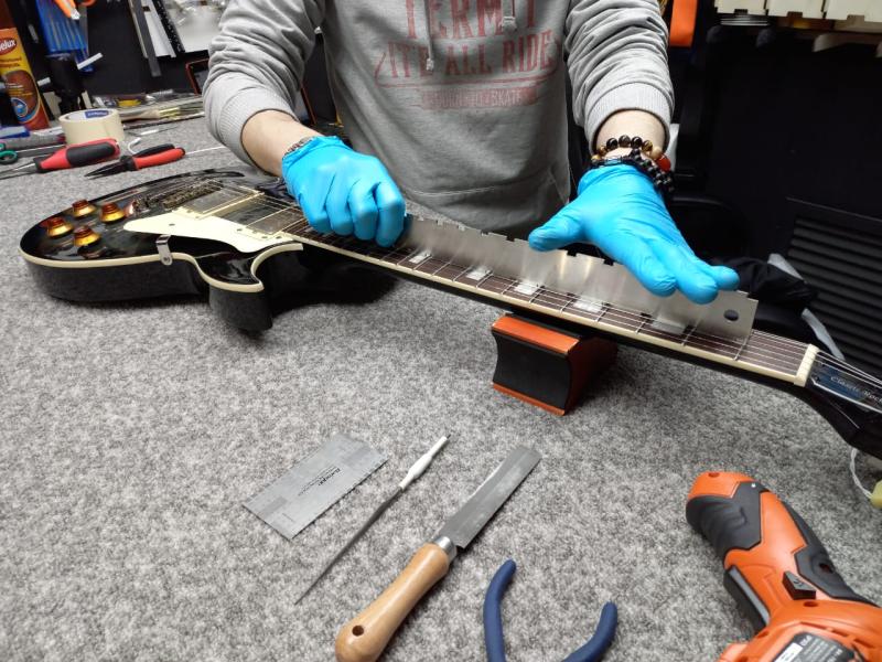Реставрация и ремонт музыкальных инструментов